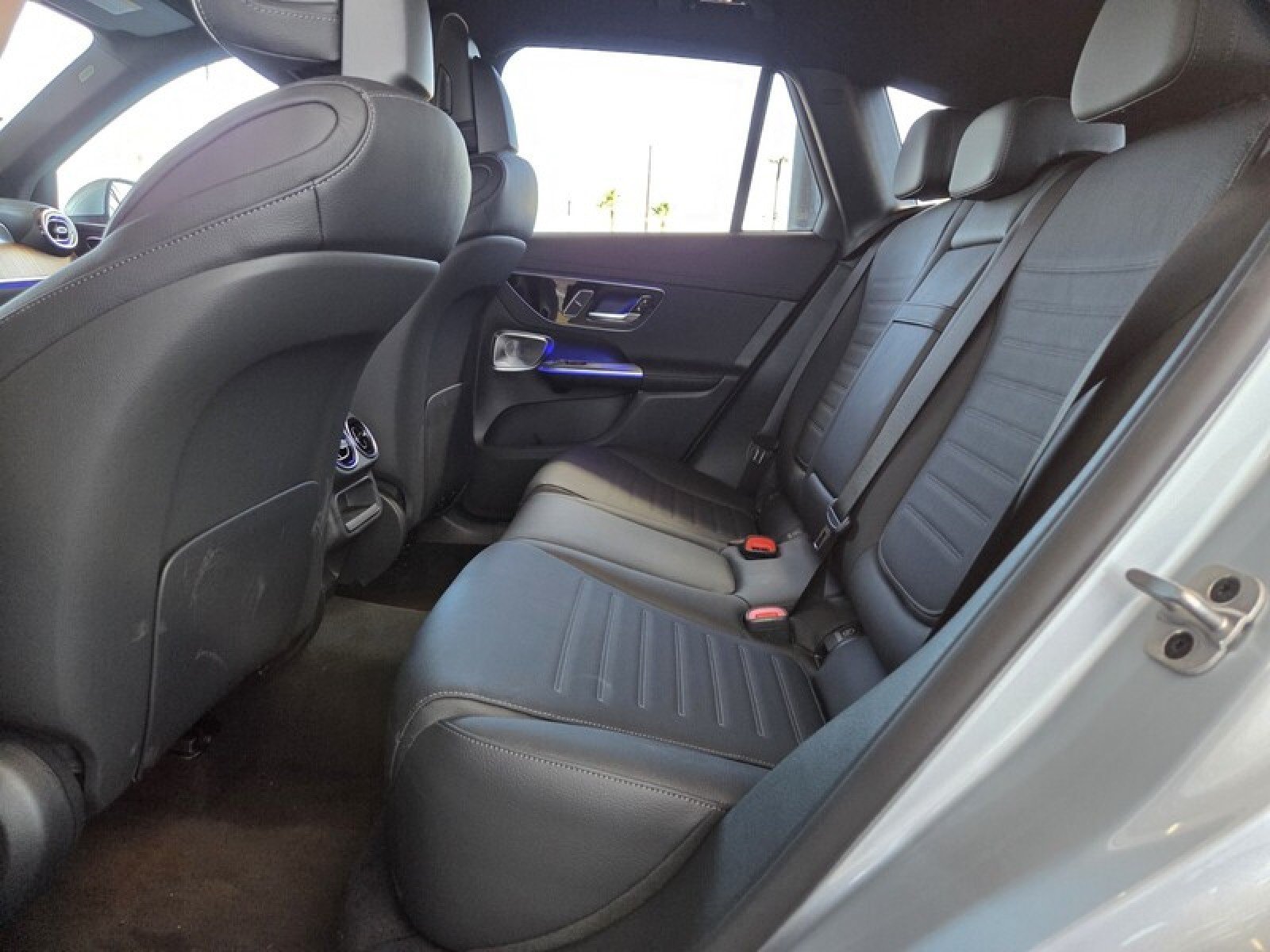 New 2025 Mercedes-Benz GLC 300 image 13