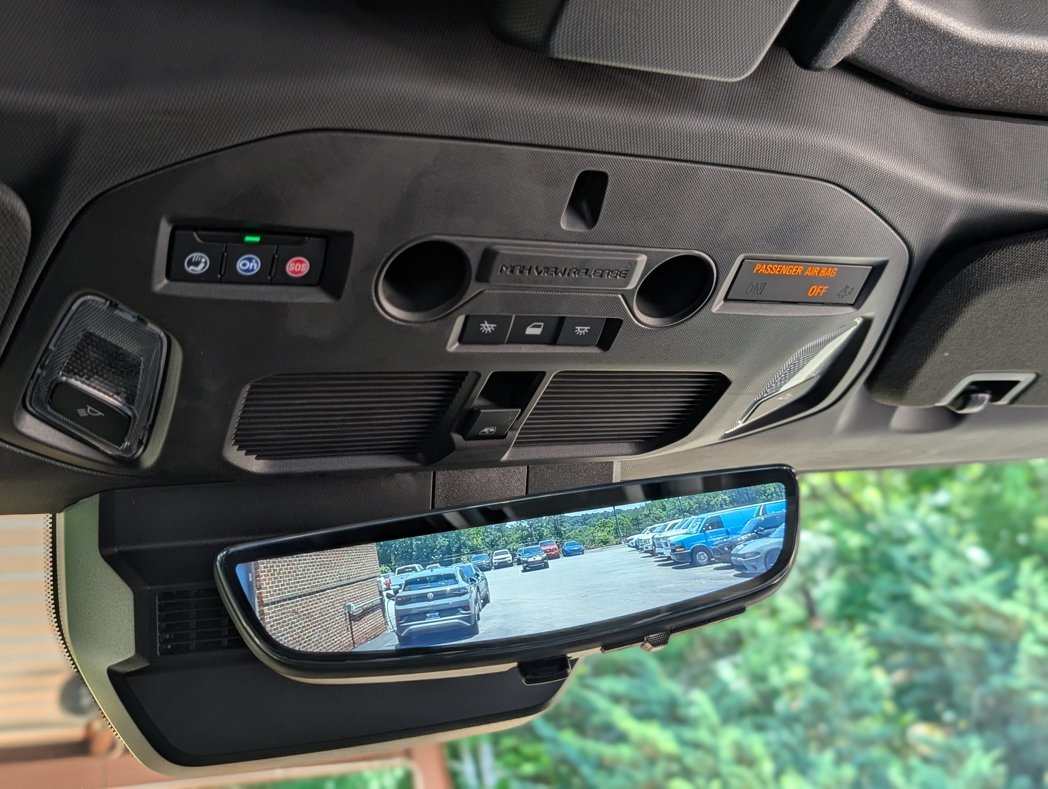 Used 2025 GMC Hummer EV 2X AWD/4WD image 30