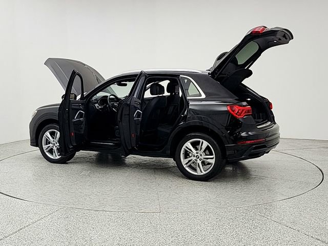 Used 2022 Audi Q3 2.0T Premium Plus AWD/4WD image 12