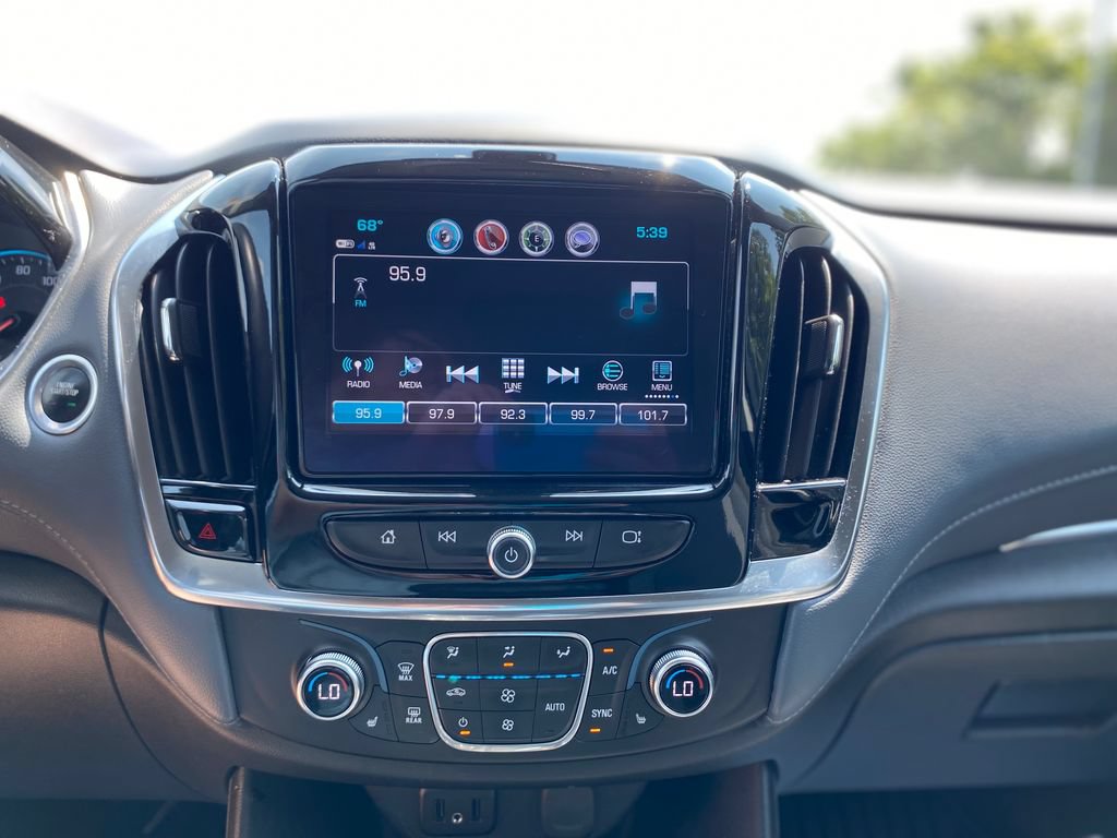 Used 2018 Chevrolet Traverse LT AWD/4WD image 25