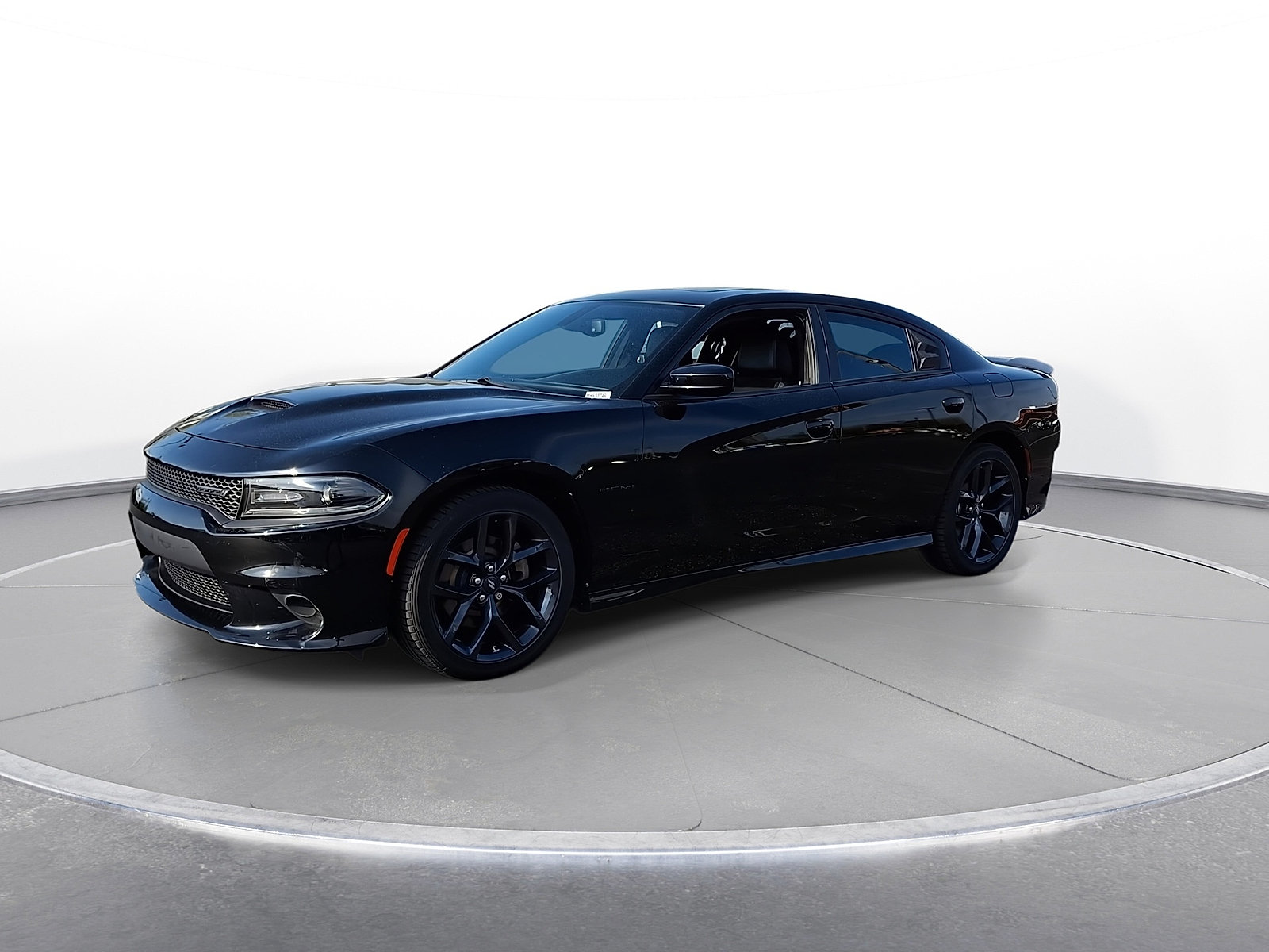Used 2021 Dodge Charger R/T w/ Plus Group RWD image 4