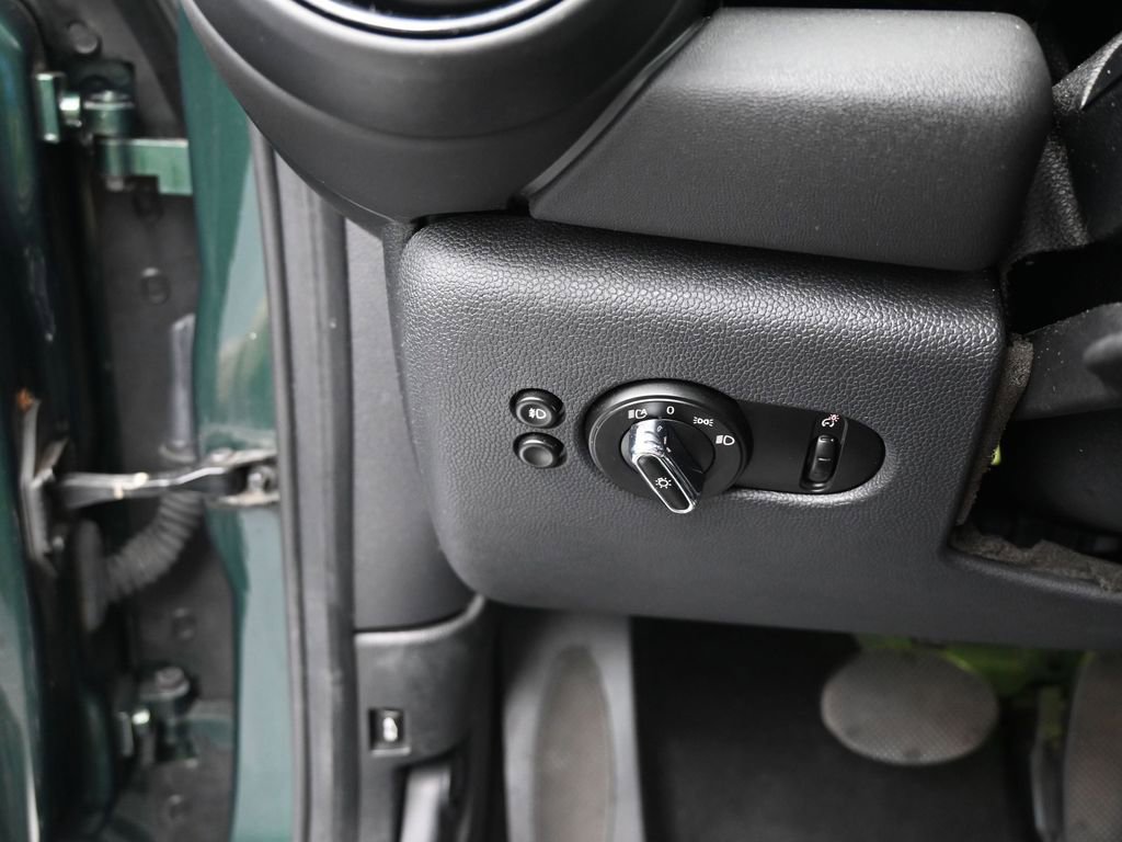 Used 2016 MINI Cooper S image 31