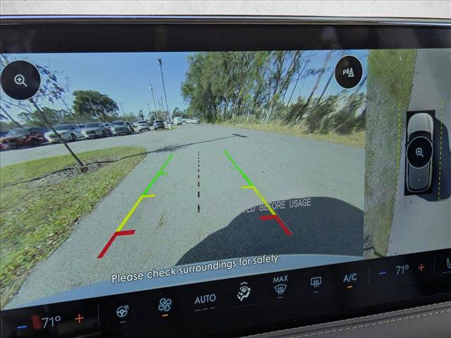 New 2026 Lincoln Corsair Premiere image 13