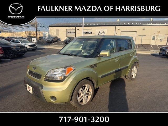 Used 2010 Kia Soul + w/ Audio Pkg image 1