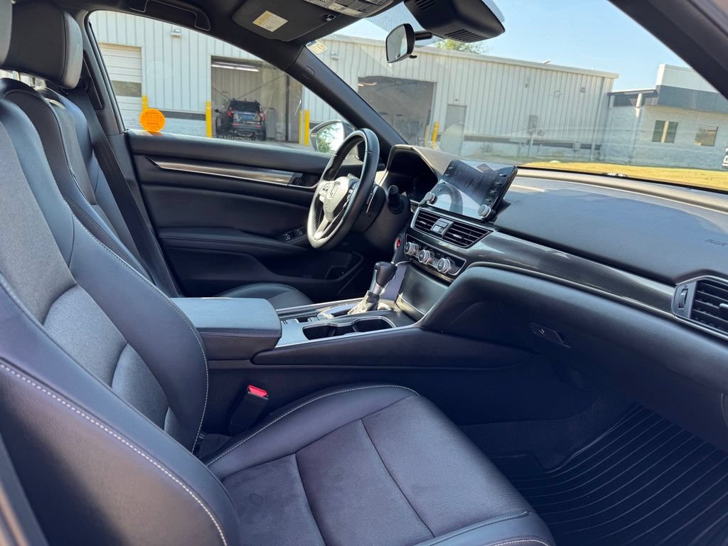 Used 2022 Honda Accord Sport image 13