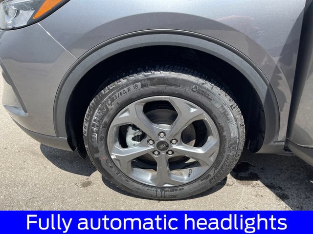 New 2026 Ford Escape ST-Line w/ Cold Weather Package AWD/4WD image 21