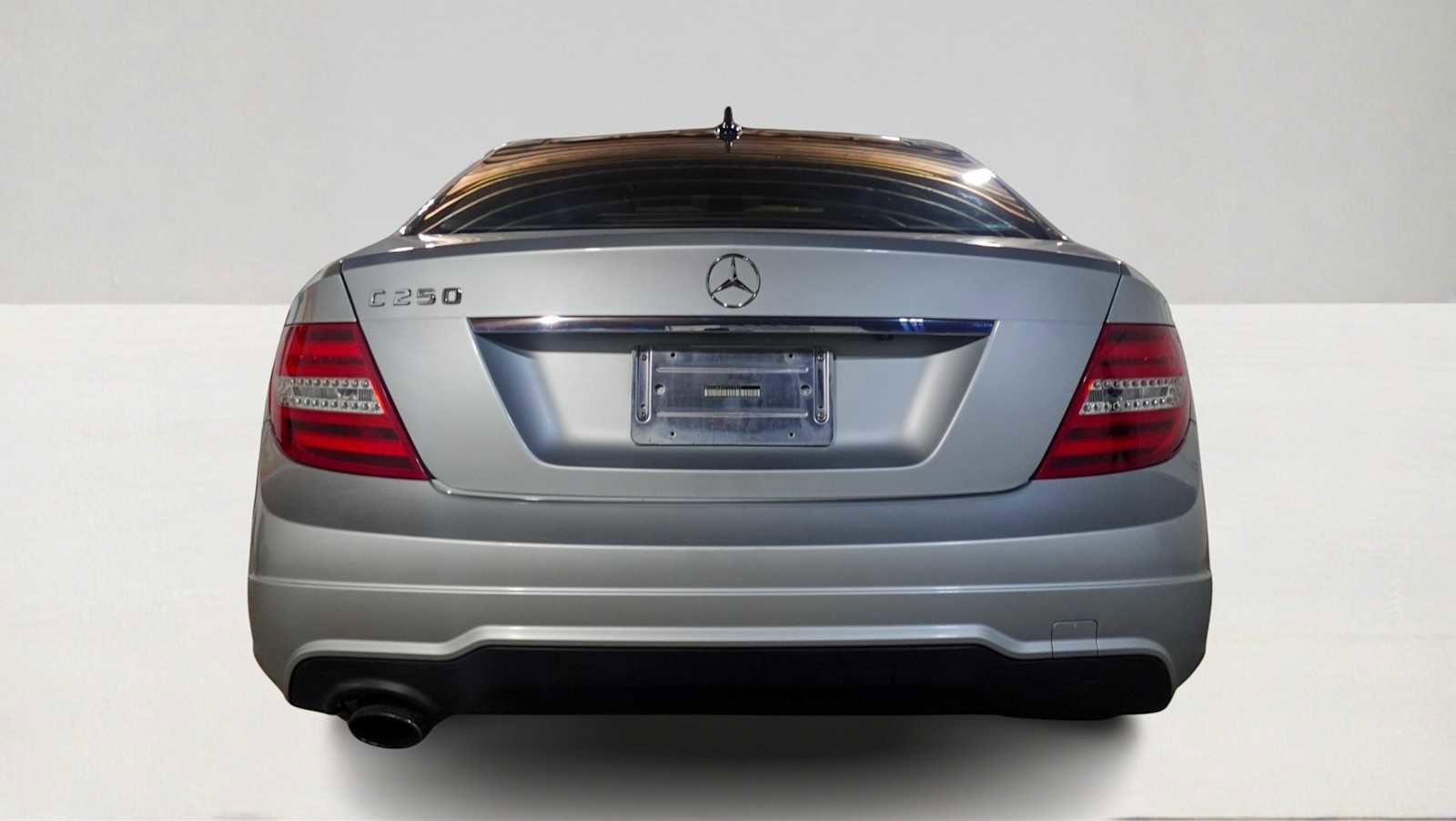 Used 2015 Mercedes-Benz C 250 Coupe image 5