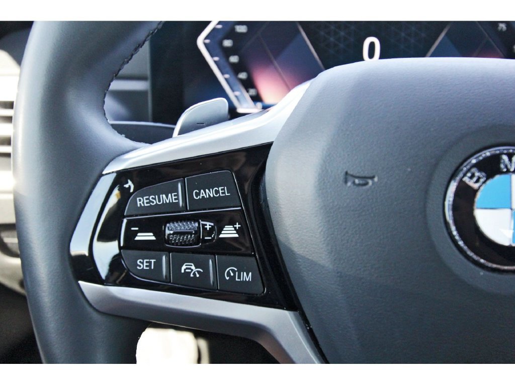 Used 2025 BMW 330i Sedan RWD image 15