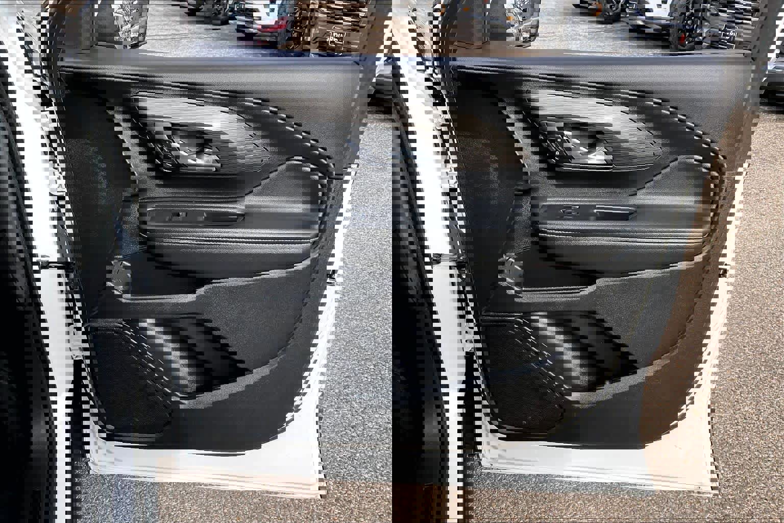 Used 2024 GMC Terrain SLE image 22