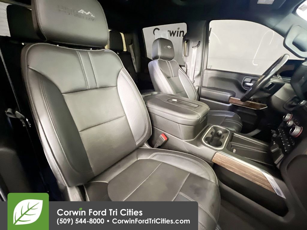 Used 2022 Chevrolet Silverado 1500 High Country w/ Technology Package image 17