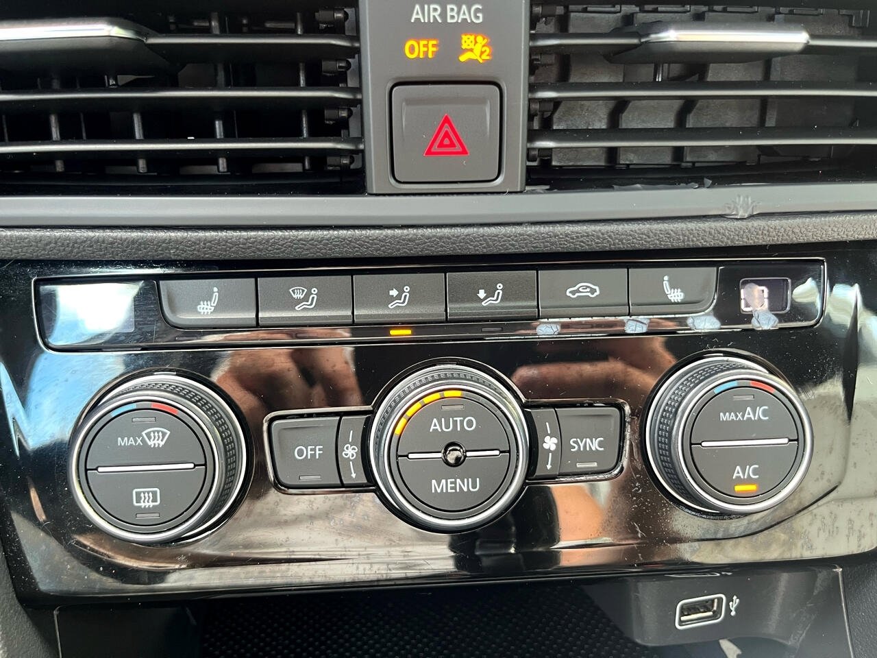 Used 2019 Volkswagen Jetta R-Line image 18