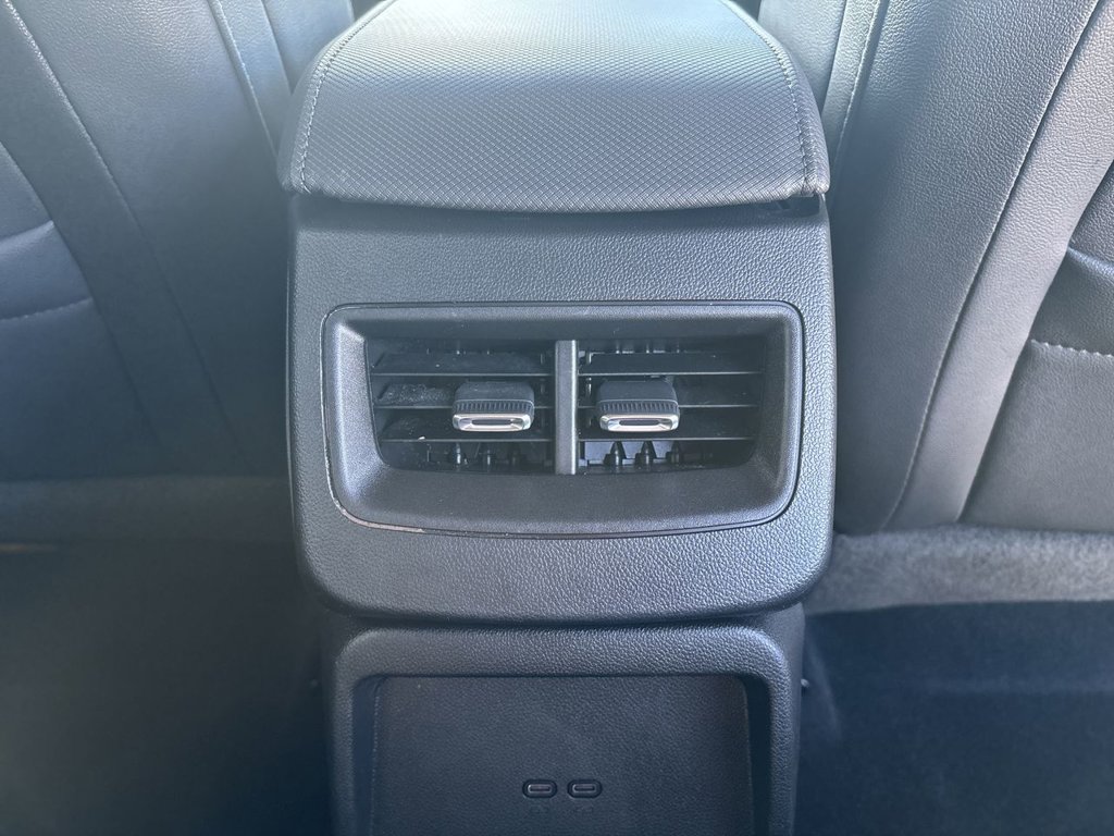 Certified 2024 Chevrolet Equinox EV RS FWD image 24