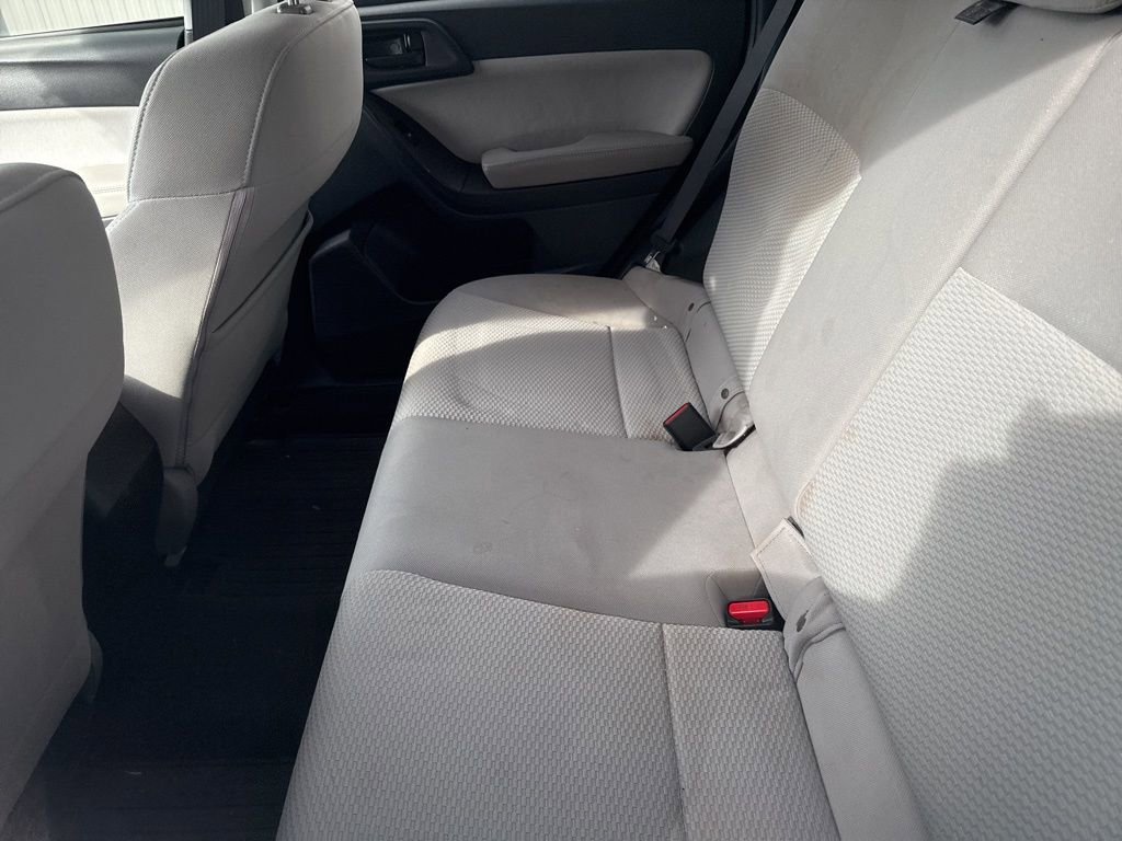 Used 2016 Subaru Forester 2.5i w/ Alloy Wheel Package image 10