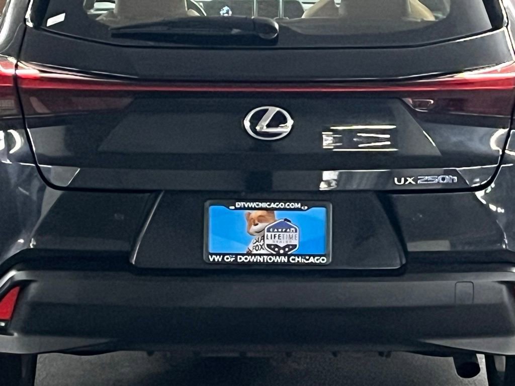 Used 2019 Lexus UX 250h w/ Premium Package image 33