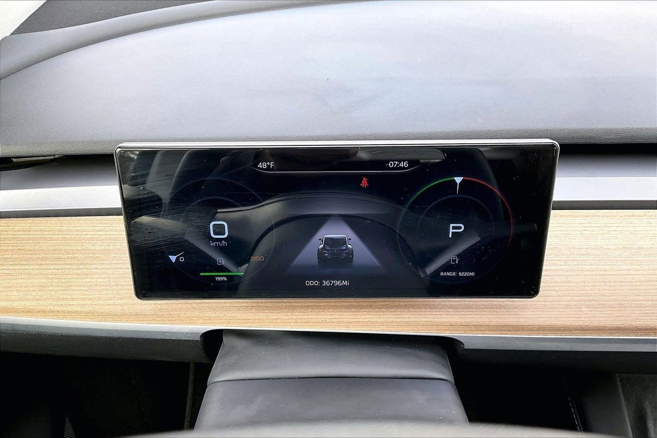 Used 2023 Tesla Model Y Performance image 11