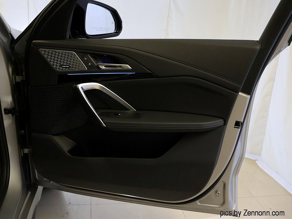 Used 2025 BMW X1 M35i w/ Premium Package image 34