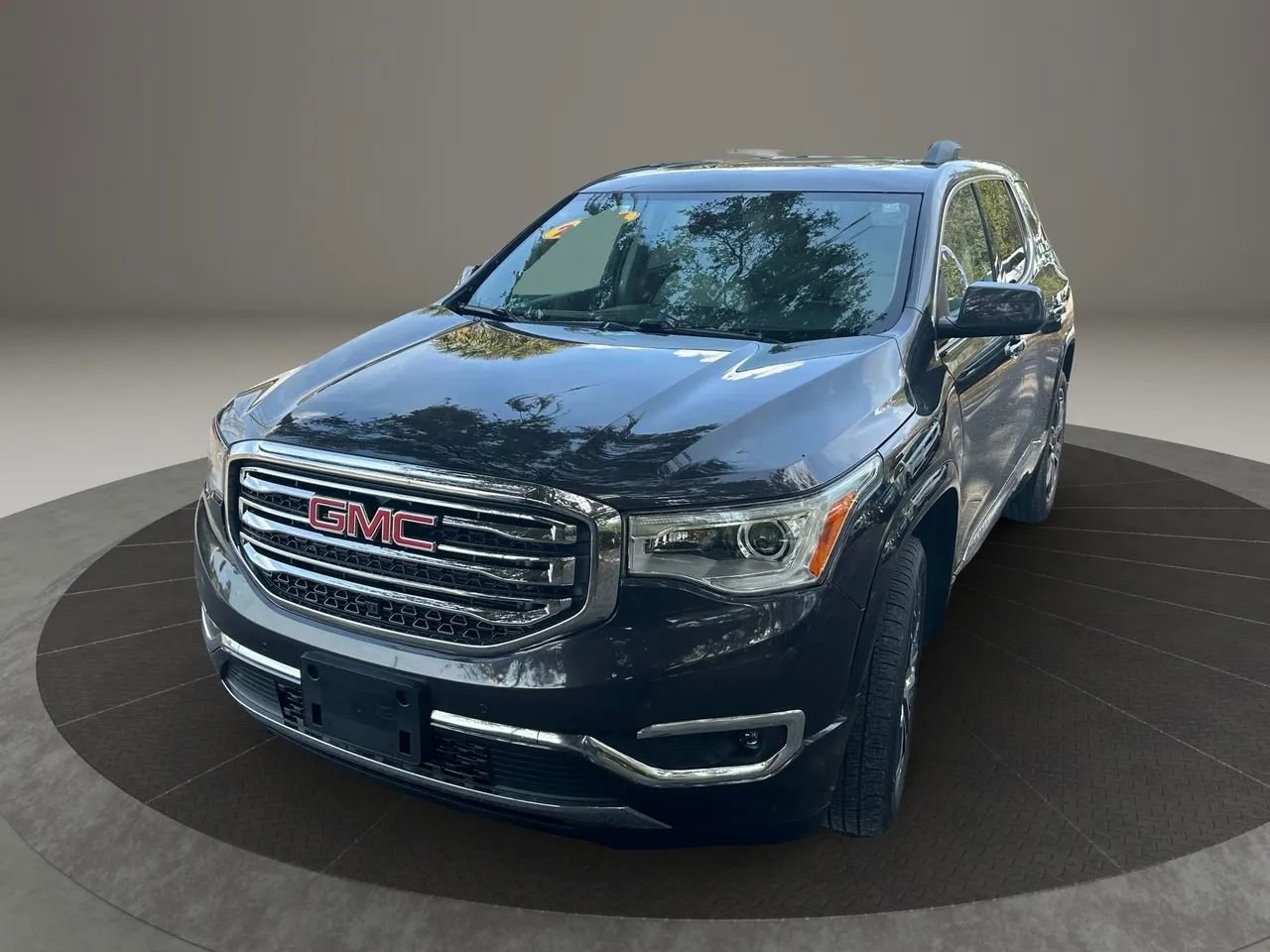 Used 2017 GMC Acadia Denali w/ Technology Package image 1