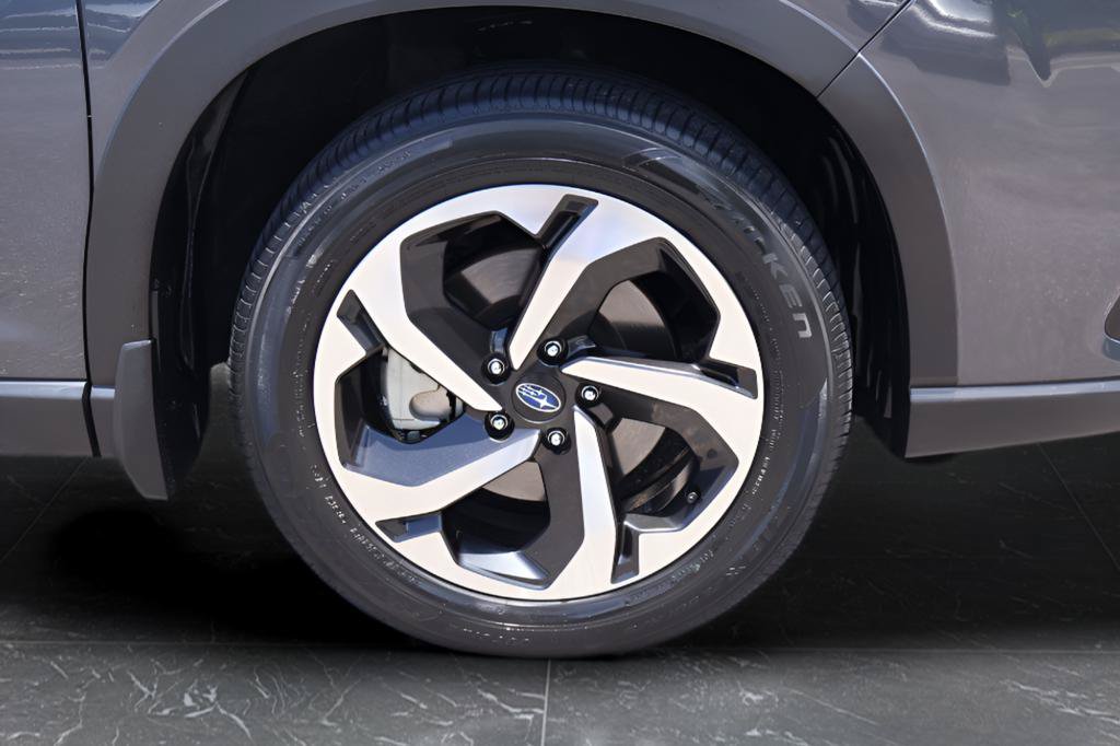 Certified 2023 Subaru Forester Touring AWD/4WD image 31