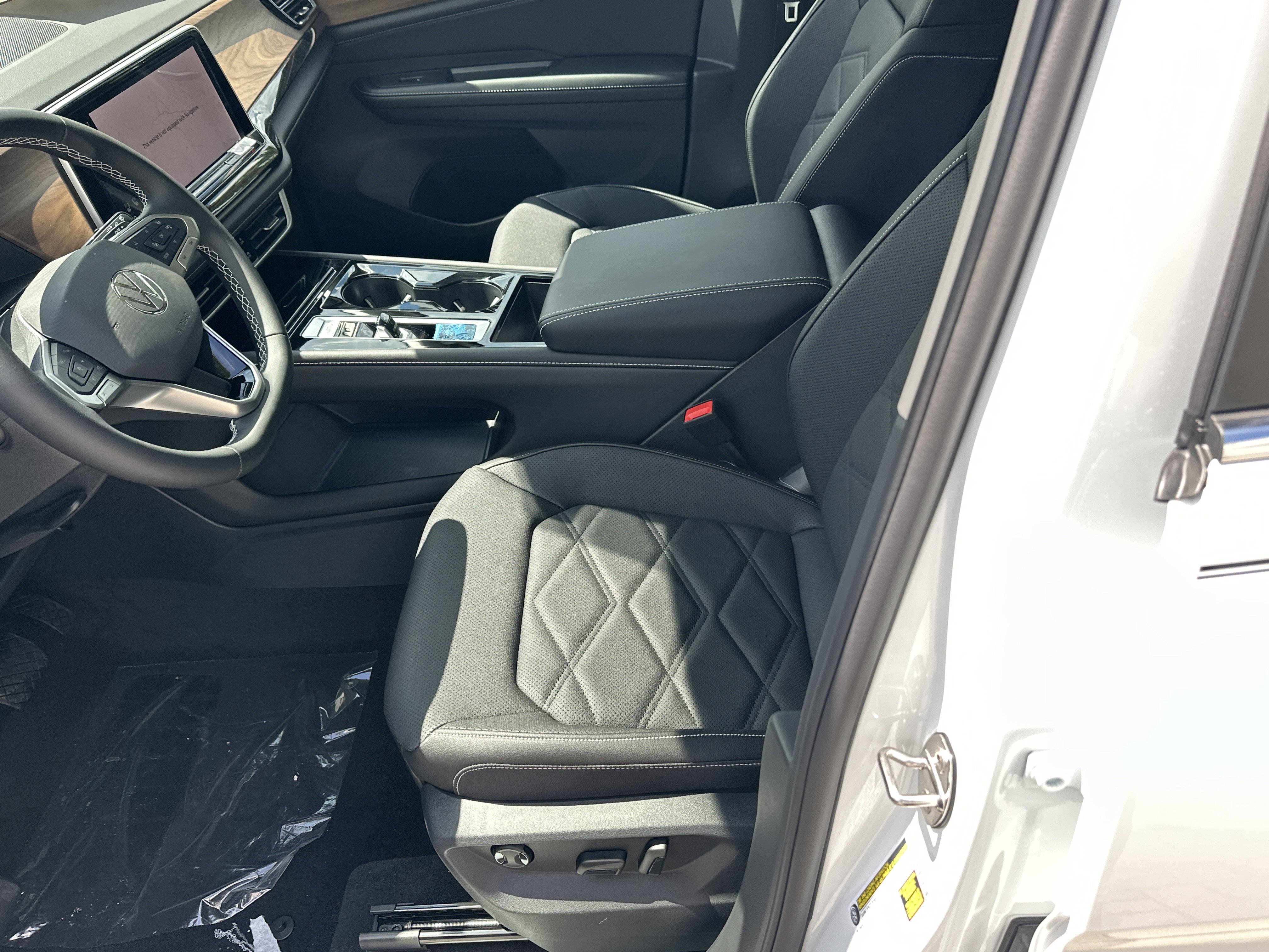 New 2026 Volkswagen Atlas SE image 12