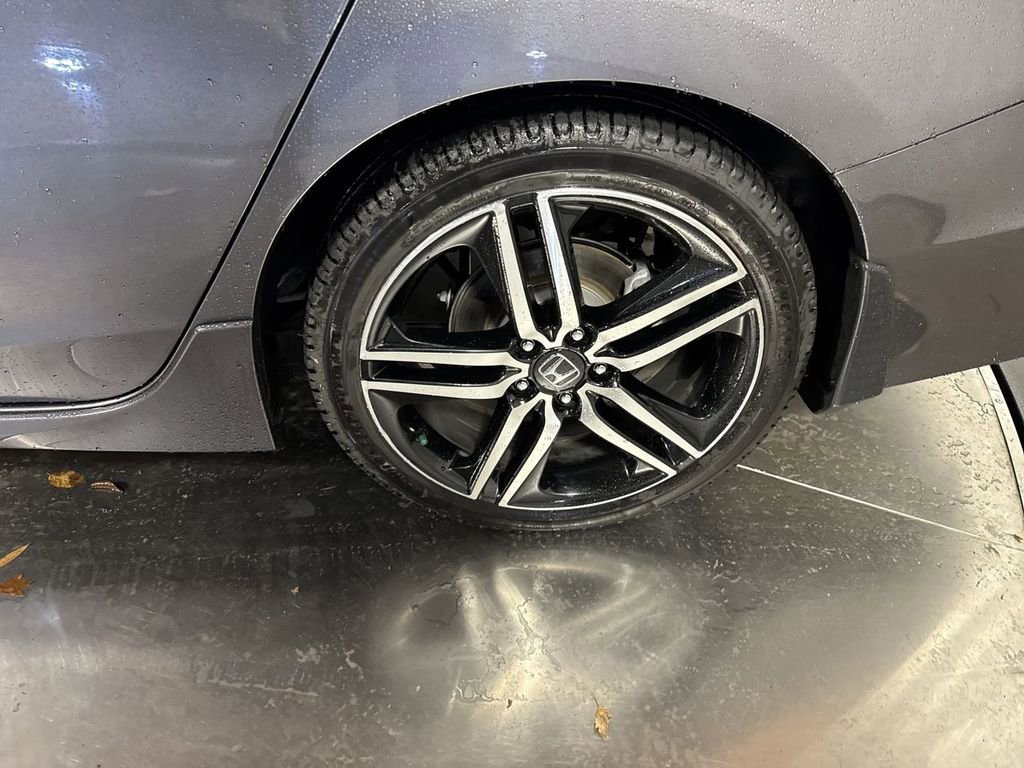 Used 2017 Honda Accord Sport Special Edition image 12