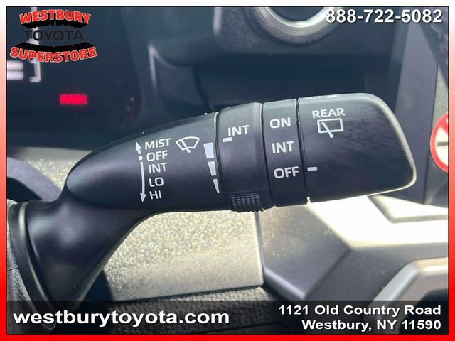 Used 2025 Toyota 4Runner SR5 AWD/4WD image 25