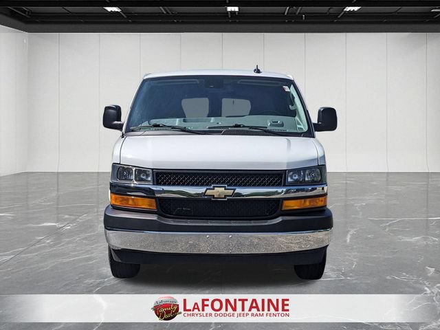 Used 2025 Chevrolet Express 3500 LT w/ LT Preferred Equipment Group RWD image 8