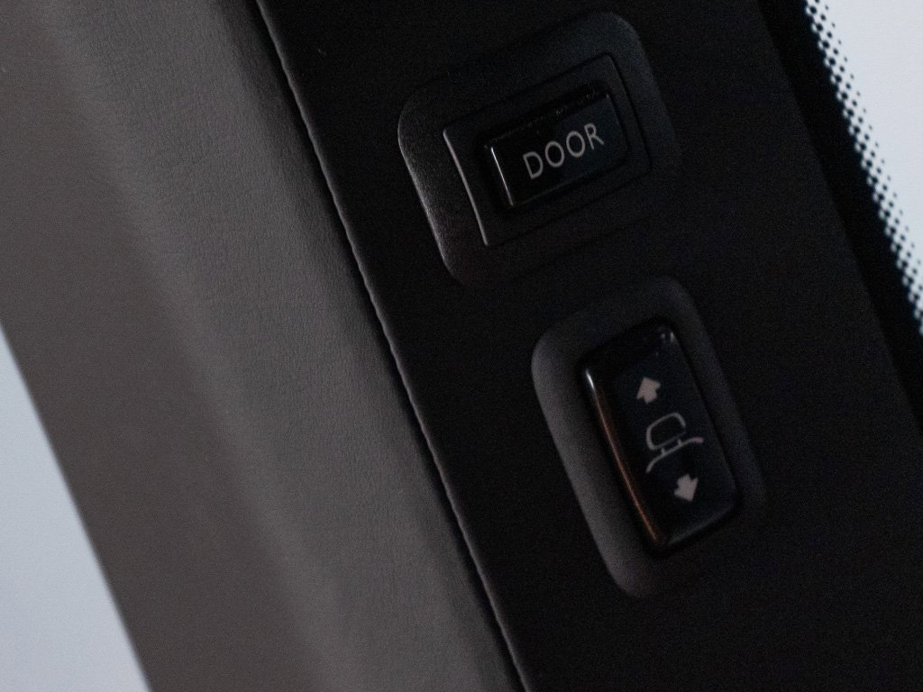 Certified 2024 Rolls-Royce Cullinan image 31