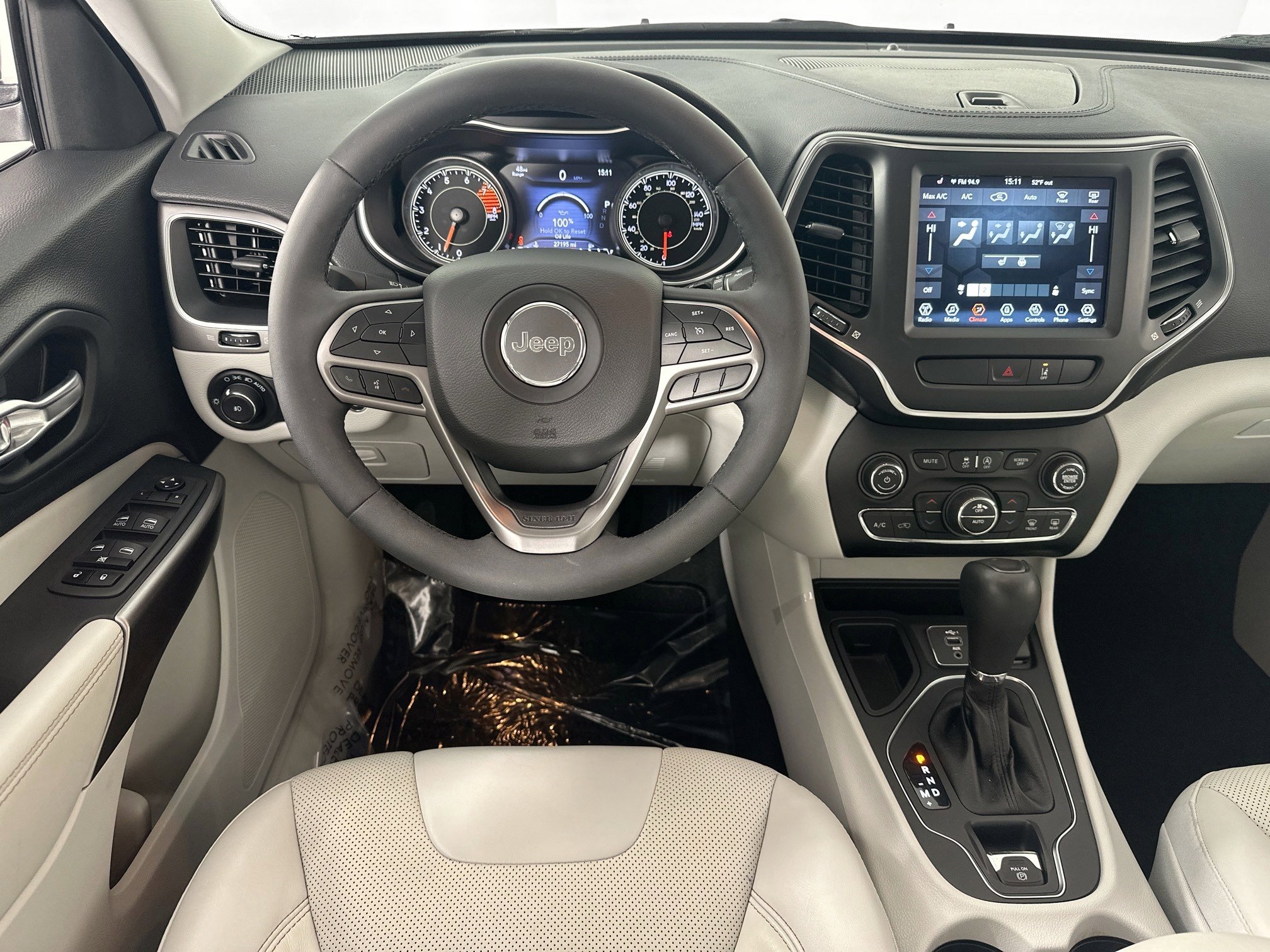 Used 2022 Jeep Cherokee Latitude Lux w/ Sun & Sound Group FWD image 22