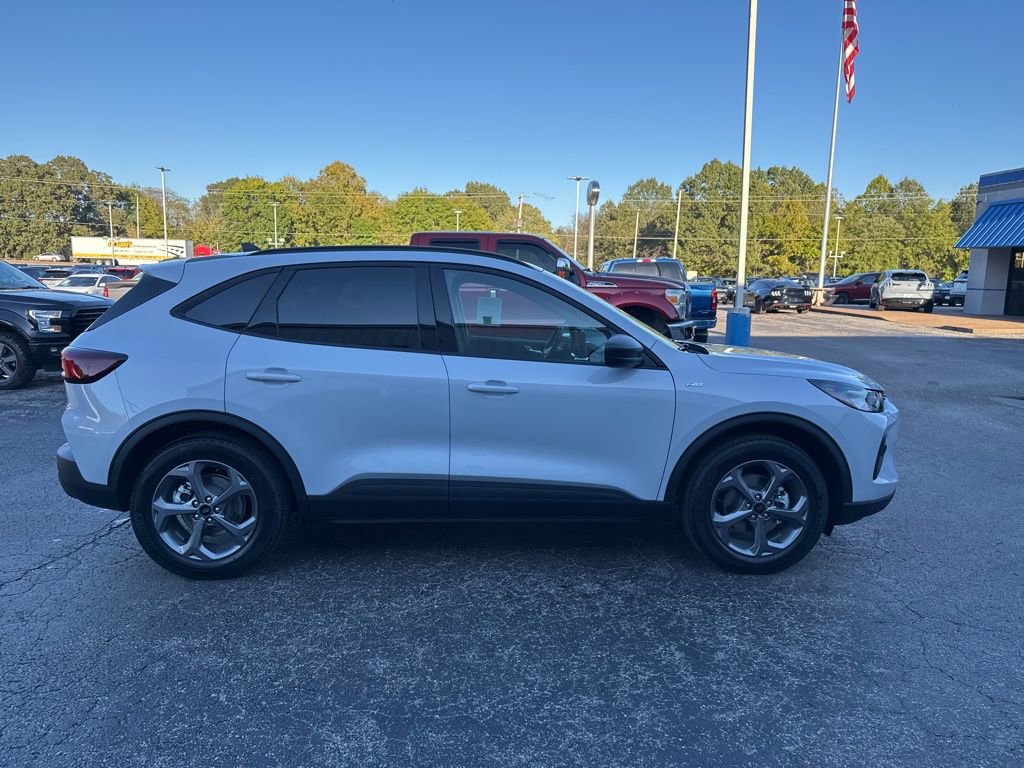New 2026 Ford Escape ST-Line image 2