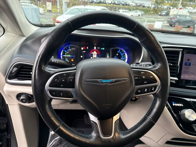 Used 2021 Chrysler Pacifica Touring-L image 21