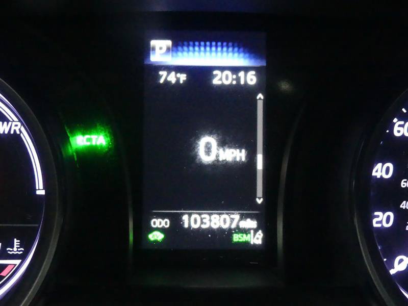Used 2022 Toyota Camry SE w/ Cold Weather Package FWD image 33