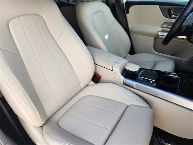 Certified 2023 Mercedes-Benz EQB 300 4MATIC image 20