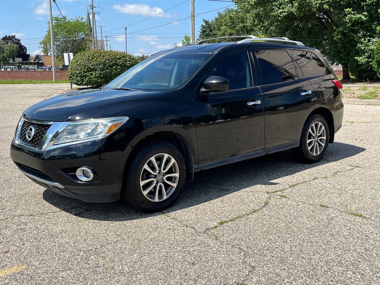 Used 2013 Nissan Pathfinder SV w/ Cargo Pkg image 22