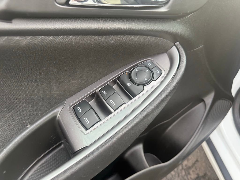 Used 2023 Chevrolet Malibu LT image 11