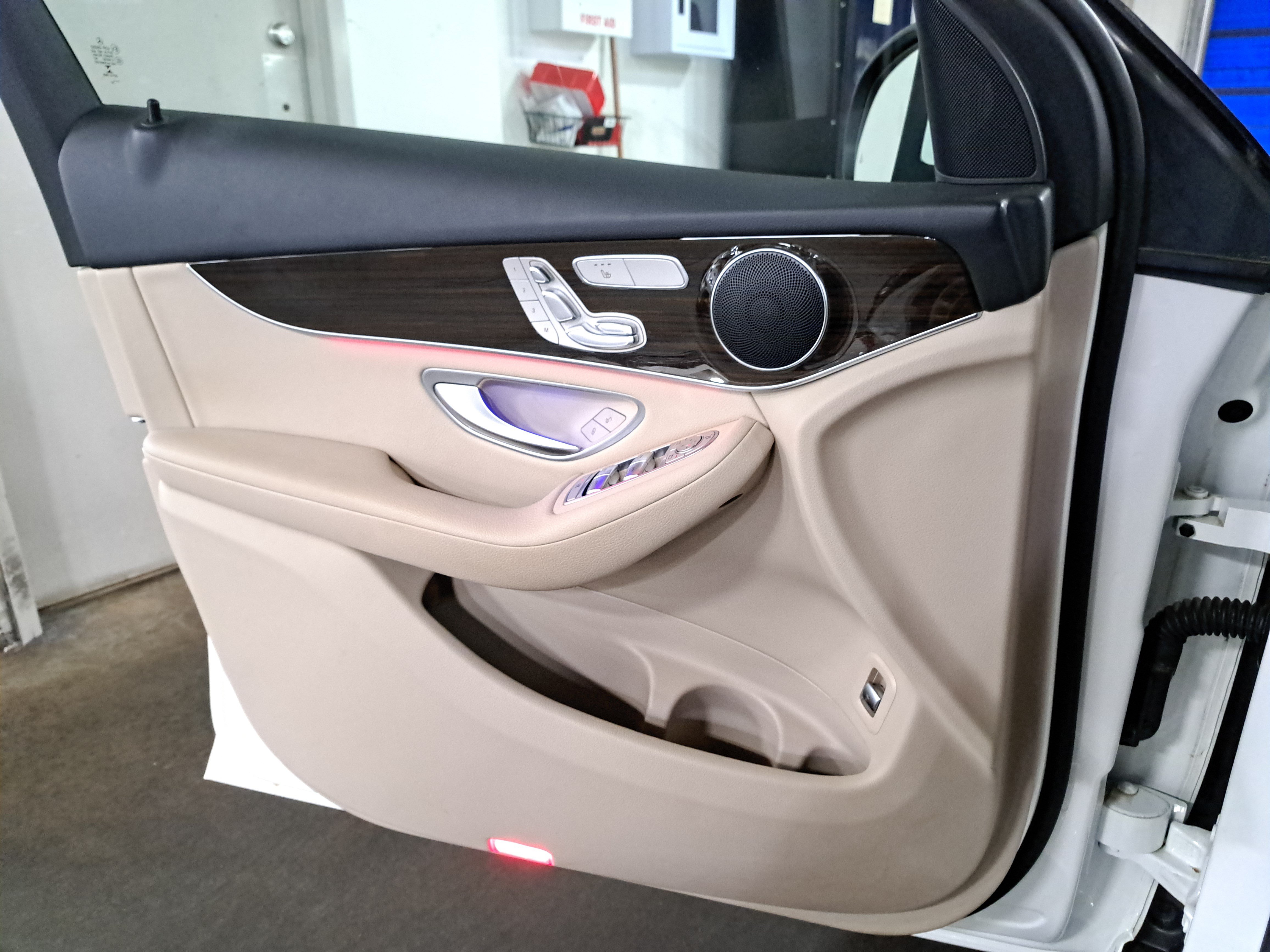 Certified 2022 Mercedes-Benz GLC 300 image 28