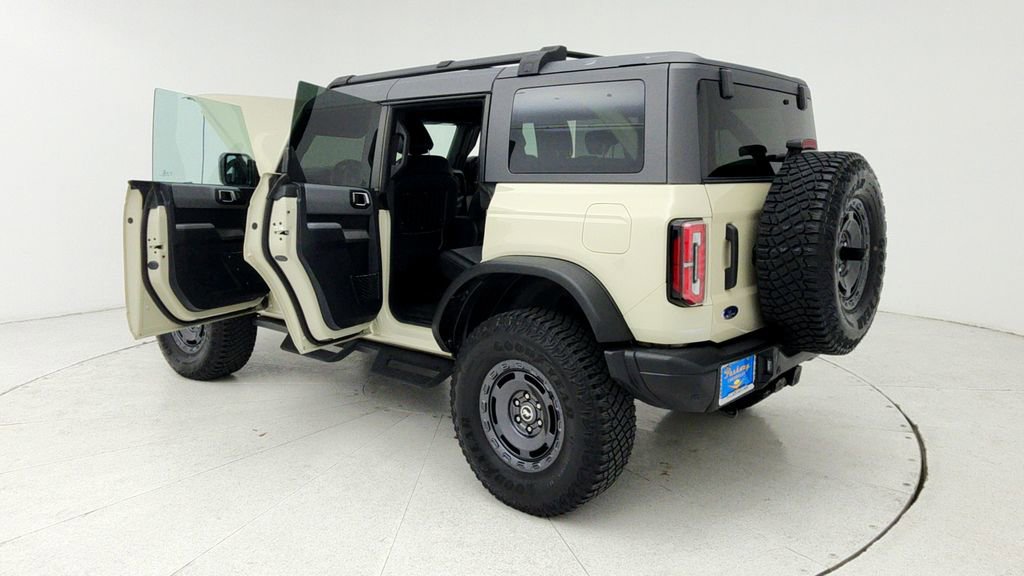 Used 2022 Ford Bronco Everglades image 12