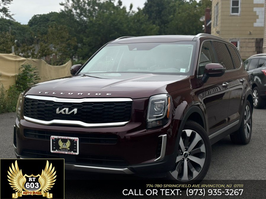 Used 2022 Kia Telluride S AWD/4WD image 1