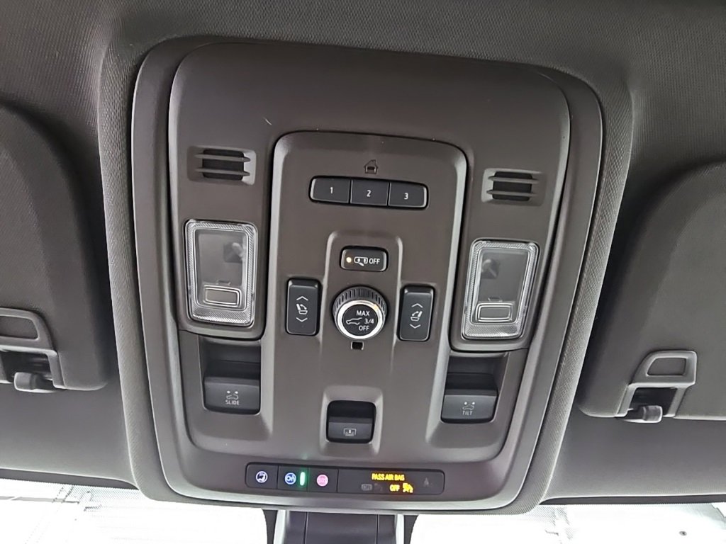 Certified 2022 GMC Yukon XL SLT w/ SLT Luxury Package image 22