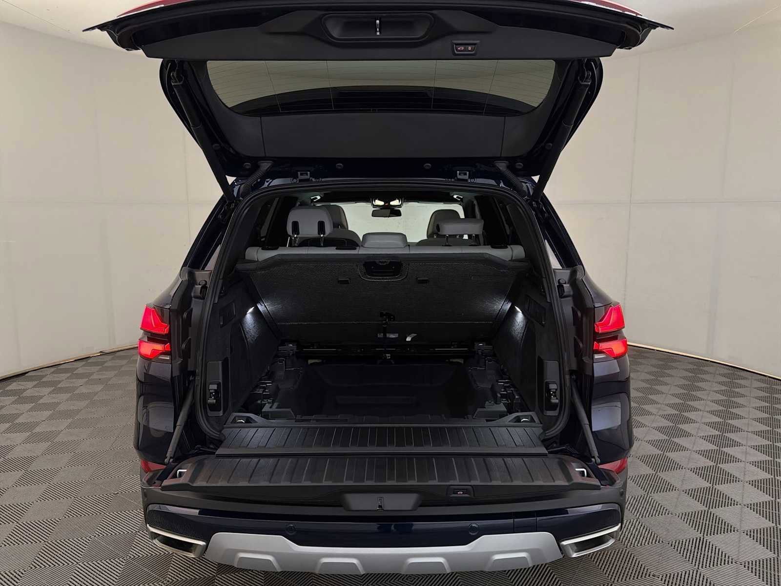 Certified 2024 BMW X5 xDrive40i w/ Premium Package image 24