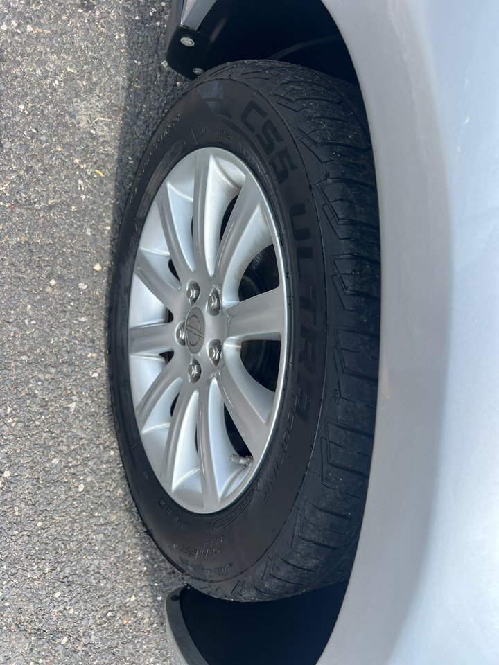 Used 2011 Chrysler 200 Touring image 4