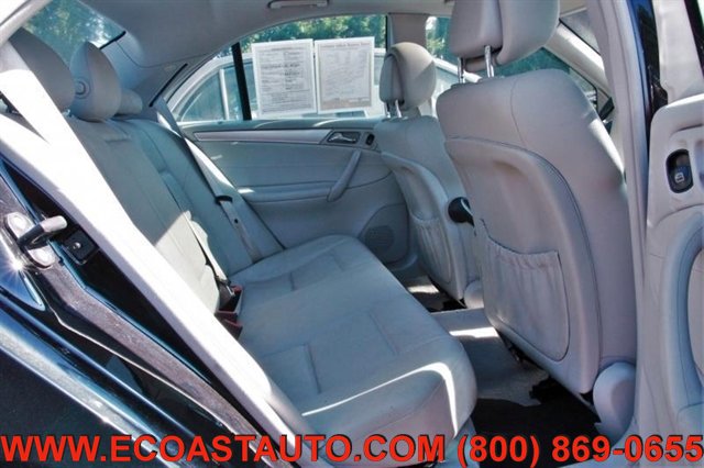 Used 2006 Mercedes-Benz C 230 Sedan image 11