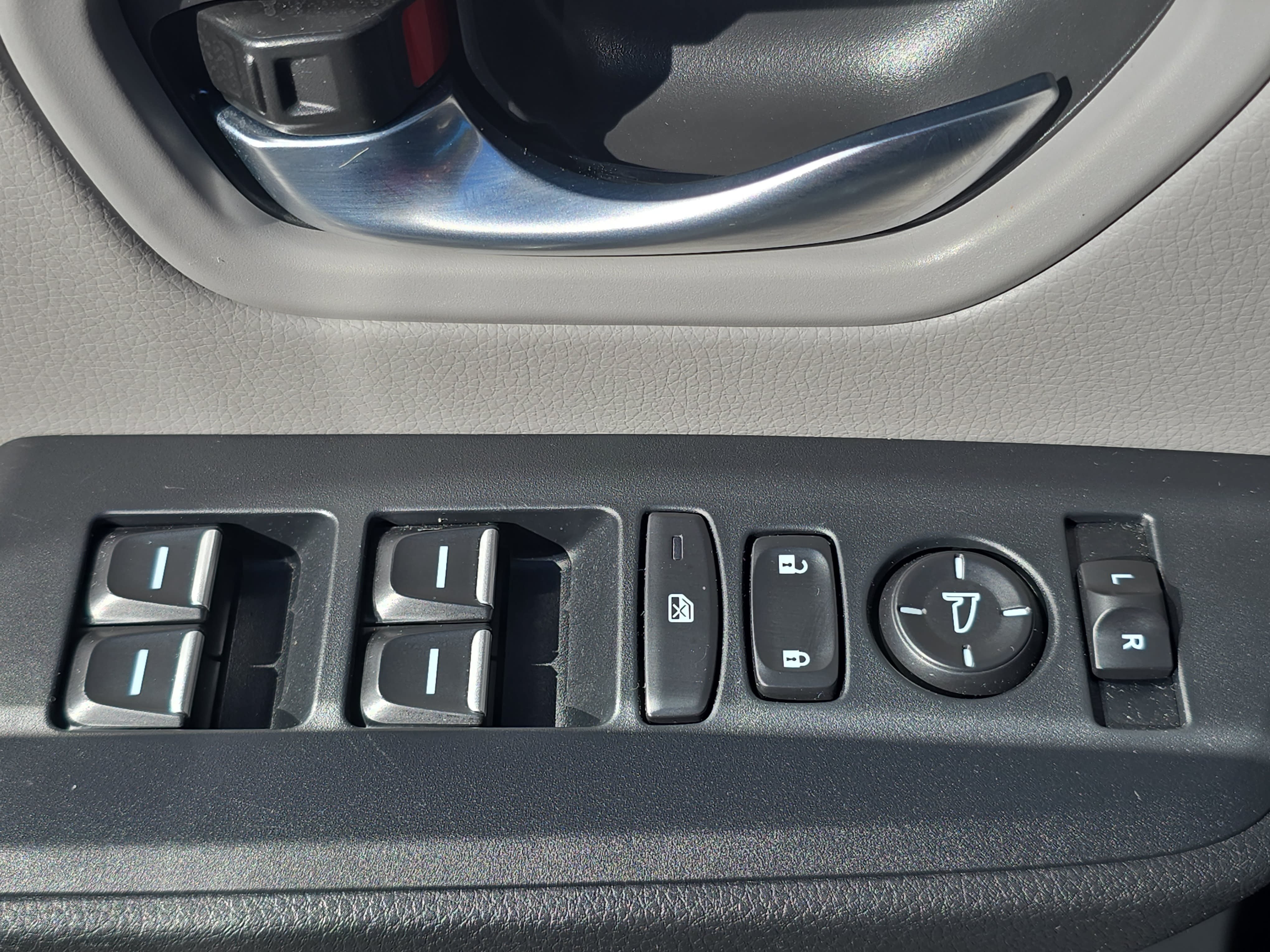 Used 2025 Honda Pilot Touring image 28
