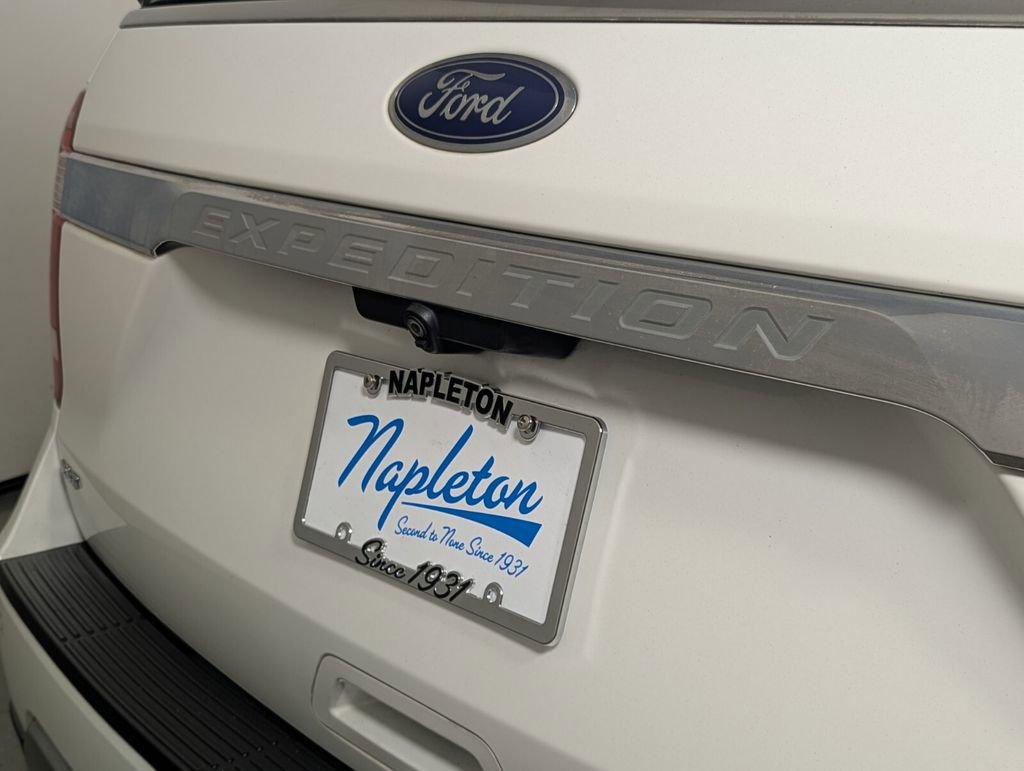 Used 2020 Ford Expedition XLT image 9