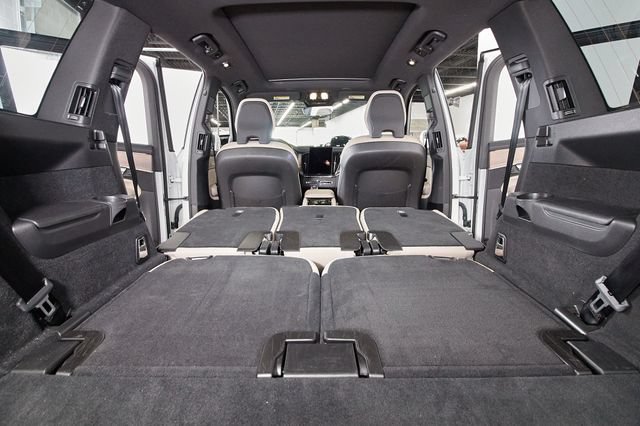 Certified 2026 Volvo XC90 B6 Plus AWD/4WD image 23