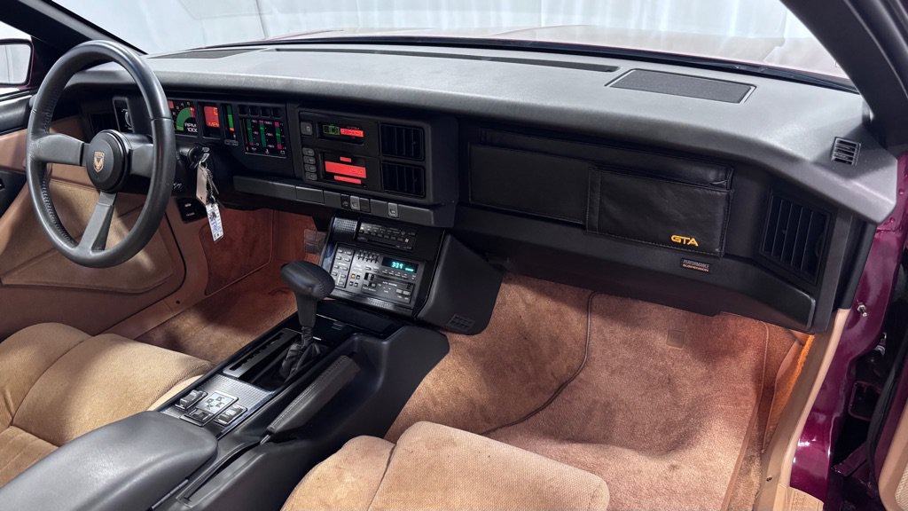 Used 1987 Pontiac Firebird Trans Am RWD image 18