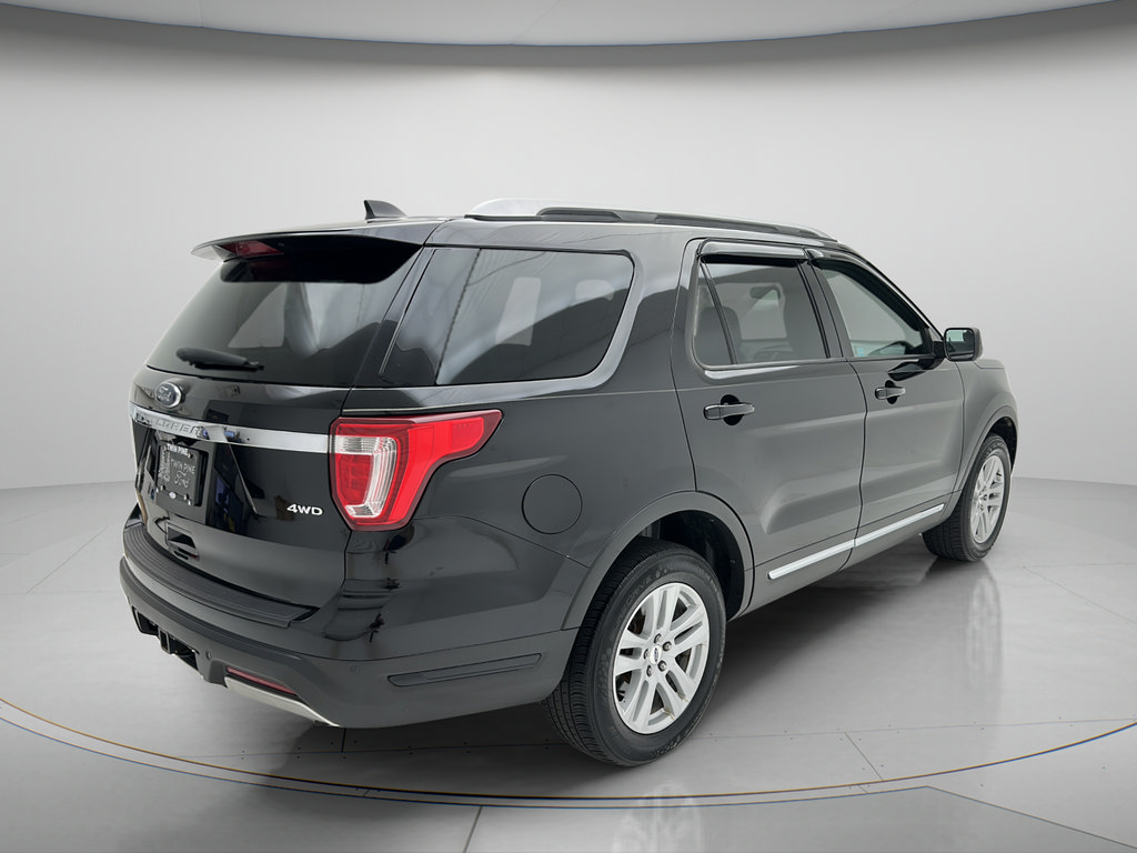 Used 2019 Ford Explorer XLT w/ Class III Trailer Tow Package AWD/4WD image 5