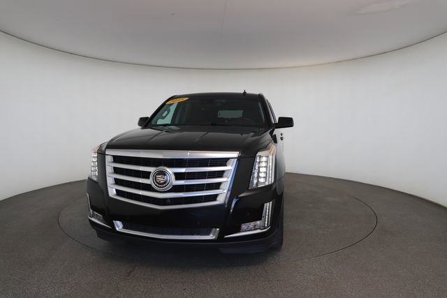 Used 2015 Cadillac Escalade Premium image 32