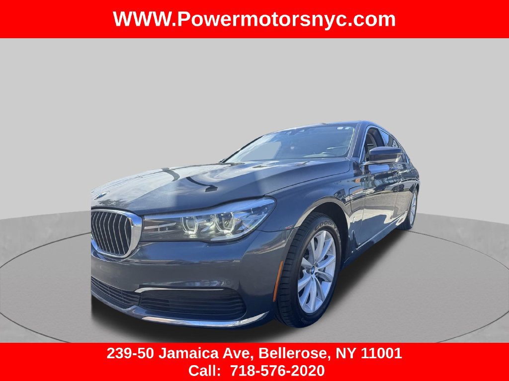 Used 2019 BMW 740e xDrive w/ Executive Package AWD/4WD image 12