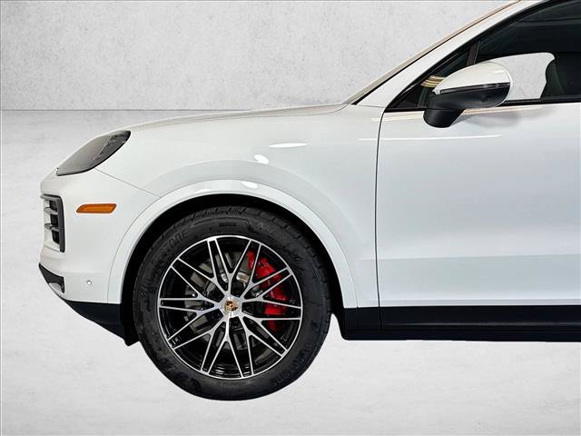 New 2025 Porsche Cayenne S AWD/4WD image 29