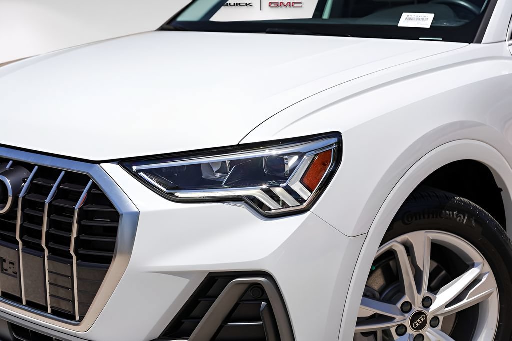 Used 2023 Audi Q3 2.0T Premium Plus AWD/4WD image 3
